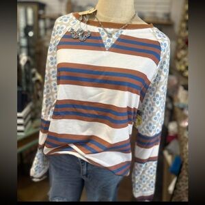 NWT Adorable Striped Floral Women's Top